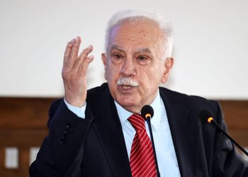 Perinçek’ten HDP’ye suçlama AKP’ye gözdağı: ‘Bomba patlatanlarla anayasa yapmaya kalkıyor’