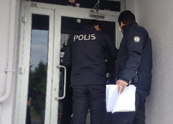 Polis, Alman muhabirin kapısını çaldı: ‘Yabancı olduğunuz için kontrol ediyoruz’