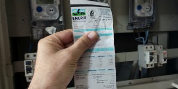 Resmi rakamlara göre, elektrik faturasını ödeyemeyenlerin oranı katlandı