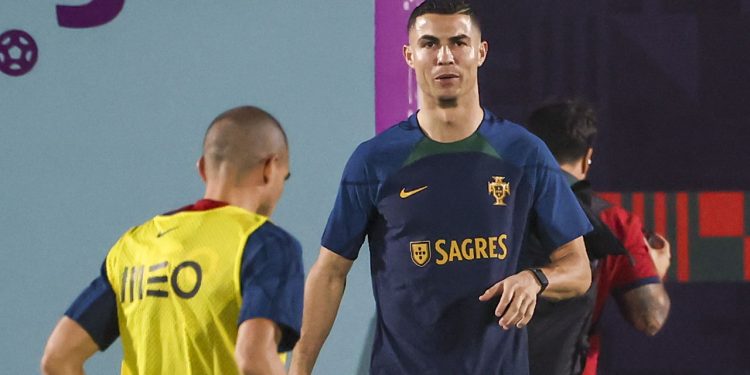 Ronaldo'dan gazetecilere 'takım arkadaşlarımla ile ilgili soru sormayın' talebi