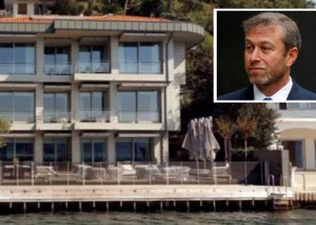 Rus milyarder Abramoviç, Boğaz’da 50 bin dolara yalı kiraladı