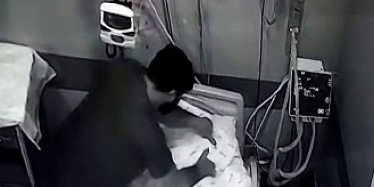 Sağlık Bakanı Fahrettin Koca, Tokat'ta yoğun bakımdaki skandal hakkında yürütülen soruşturmanın sonucunu açıkladı