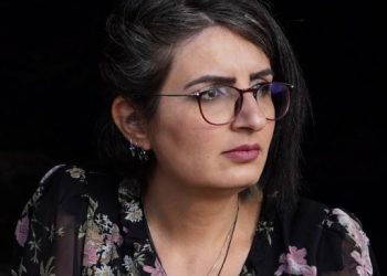 Sanatçı Derya Cengiz vokallik yaptığı eski şarkı için özür diledi