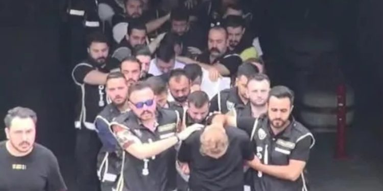 Saralların operasyondan haberleri varmış: ‘Ulan isim verme!’