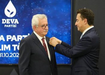 Sivas Katliamı sanıklarının avukatı Akıncı, DEVA Partisi'ne katıldı