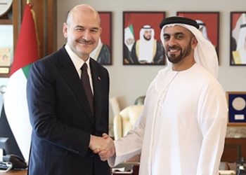 Süleyman Soylu ile Sedat Peker aynı ülkede
