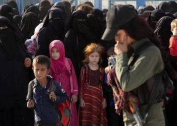 S﻿DG Türkiye'nin hava saldırıları nedeniyle 'IŞİD'le savaşamadıklarını' açıkladı