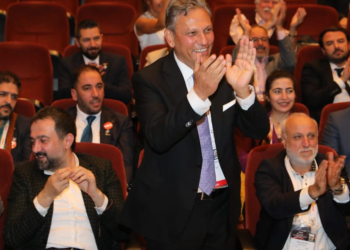 TÜRSAB seçimleri: Bakan Ersoy'un desteklediği adaylar yenildi, Bağlıkaya yeniden başkan