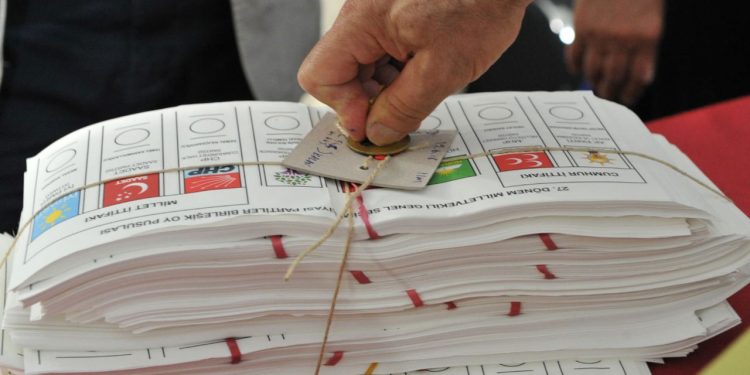 Takvim açıklandı, o detay dikkat çekti: Seçim erkene mi alınacak?