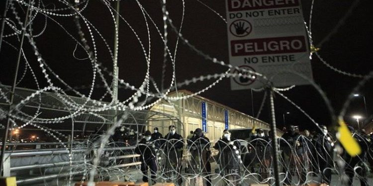 Texas Valisi emir verdi: Yasa dışı göçle mücadele için Meksika sınırına M113 tipi zırhlı araç konuşlandırılacak