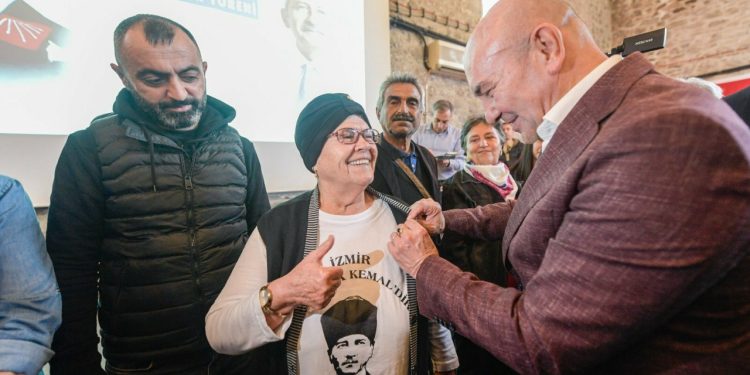 Tunç Soyer: Başka bir hayatın mümkün olduğunu bildiğimiz için siyaset yapıyoruz