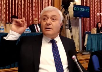 Tuncay Özkan: ‘MİT, Hablemitoğlu cinayetinde tetiği çekmekle suçlanan Tarkan Mumcuoğlu’nun savcıya ifade vermesini neden engelliyor?’