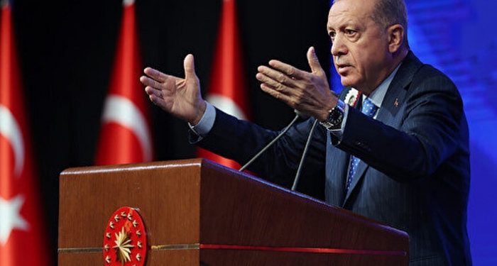 Türkiye 1984’e yeni giriyor; ‘Big Brother’ Reis sizi izliyor