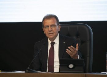 Vahap Seçer'den kendisini hedef alan Devlet Bahçeli'ye yanıt