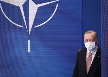 Yavuz Baydar: Türkiye, İsveç, Finlandiya üçgeninde NATO krizi çatallanıyor