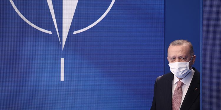 Yavuz Baydar: Türkiye, İsveç, Finlandiya üçgeninde NATO krizi çatallanıyor