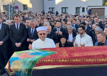 ‘Bilge kadın’ Mevlüde Anne dualarla son yolculuğuna uğurlandı