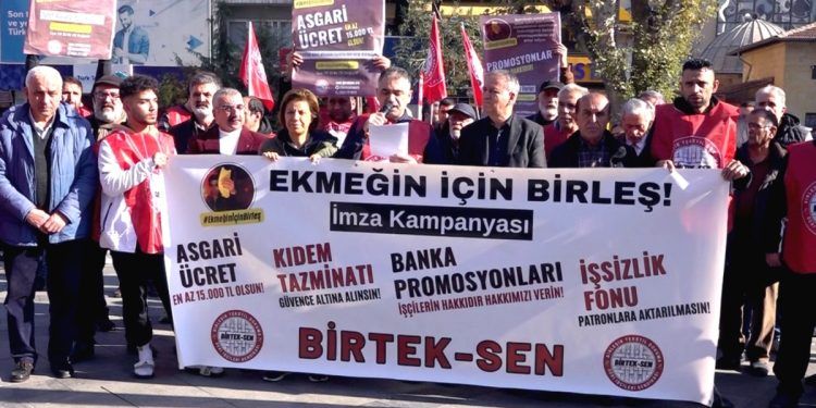 Tekstil İşçilerinden Asgari Ücret Çağrısı