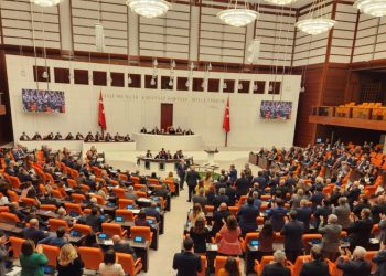 Muhalefetten Sert Bütçe Eleştirisi