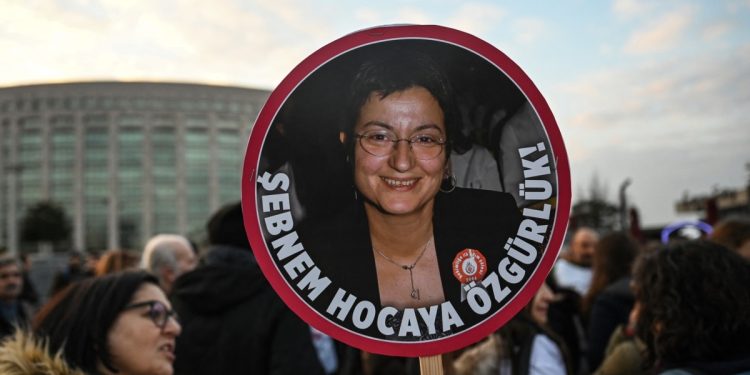 Türk Tabipleri Birliği Başkanı Fincancı Tahliye Edilmedi 