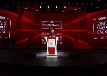 CHP Ekonomide Vites Yükseltiyor: “İlk Üç Yılda 325 Milyar Dolar Yatırım”