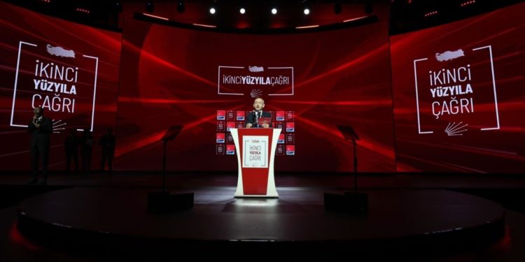 CHP Ekonomide Vites Yükseltiyor: “İlk Üç Yılda 325 Milyar Dolar Yatırım”