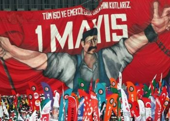 1 Mayıs Marşı'nın yazarı ve bestecisi hayatını kaybetti: Marşın doğuş öyküsünü Ünsal Ünlü anlattı