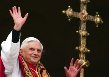 Eski Papa 16. Benedikt 95 yaşında hayatını kaybetti