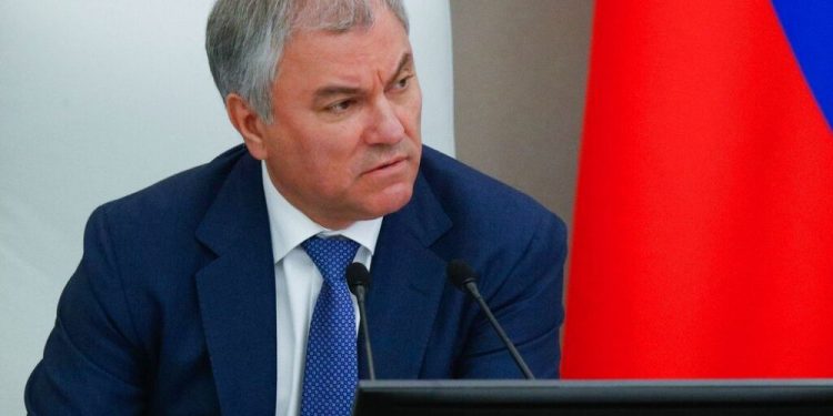 Rusya, Ukrayna savaşı sonrası ülkeyi terk eden vatandaşları için vergi oranını arttıracak