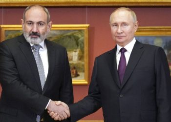 Paşinyan, Laçın Koridoru’nda Rus Barış Gücü’nün ‘eylemsizliğine’ tepki gösterdi