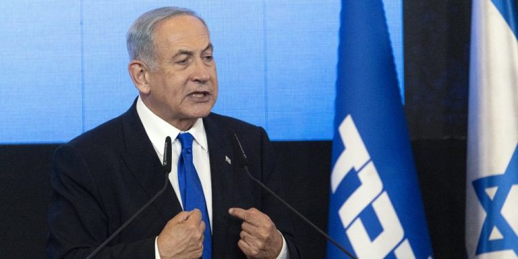 Netanyahu, hükümeti kurması için verilen sürenin uzatılmasını istedi