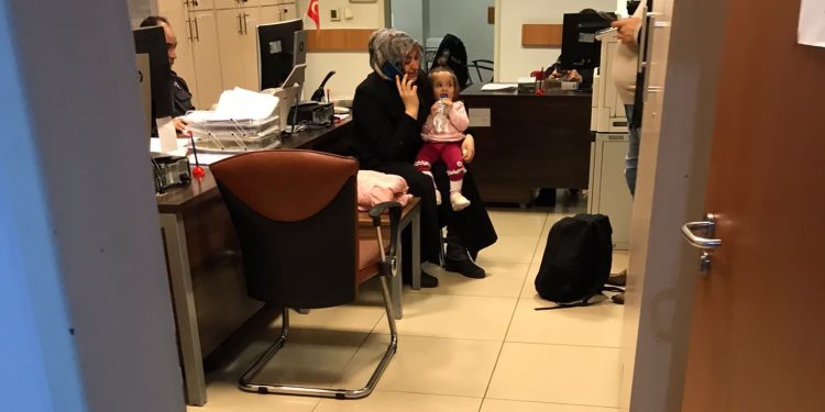 11 aylık bebeği var: 8 aydır ev hapsinde tutulan Sümeyye Aydın tutuklandı