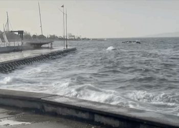 İstanbul’da vapur seferlerine lodos engeli