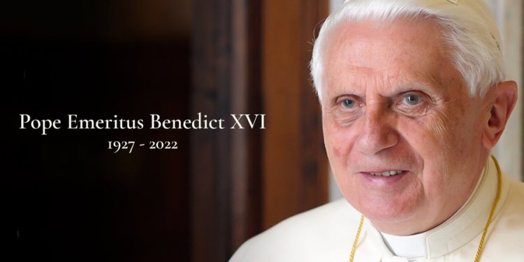 Eski Papa 16. Benedict 95 yaşında hayatını kaybetti