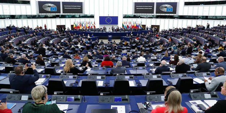 2 milletvekilinin dokunulmazlığının kaldırılmasını talep edildi