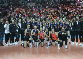 2022 FIVB Kadınlar Kulüpler Dünya Şampiyonası'nda Eczacıbaşı Dynavit bronz madalya kazandı!