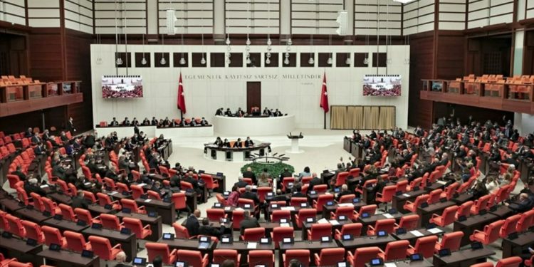 2023 bütçesi TBMM'de kabul edildi