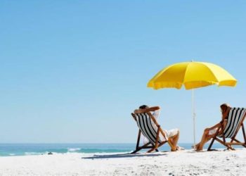 Gelecek yıl 16 resmi tatil gününden yedisi hafta sonuna denk gelirken, 23 Nisan Ulusal Egemenlik ve Çocuk Bayramı tatili hem pazar gününe hem de Ramazan Bayramı'nın son gününe rastlıyor.