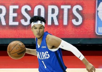 22 yaşındaki NBA oyuncusundan emeklilik kararı