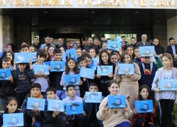 Kürtçe dersleri seçen öğrencilere tablet
