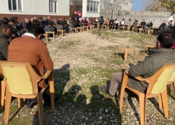 Amed’te halk buluşmaları: Tecrit kırılmalı, düzen değişmeli