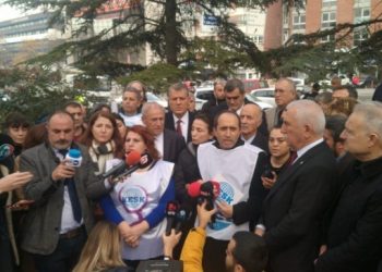 Mitingi yasaklanan emekçilere Meclis önünde saldırı | GÜNCELLENİYOR
