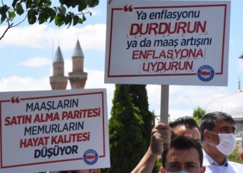 Ekonomist Şahinöz: Asıl küfe işçilerin sırtında