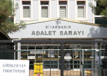 Gazeteci Akoğul’un duruşması ertelendi