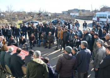 Amed’de halk buluşmaları: Kürt halkının mücadelesi kazanacak