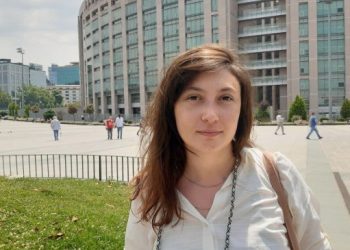 Gazeteci Kural’a ters kelepçe yapan polislere ‘ödül’ gibi ceza!
