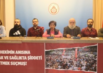 Şiddeti protesto eden sağlıkçılara soruşturma