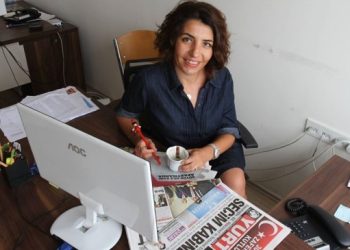 Gazeteci Özcan’ın duruşması ertelendi