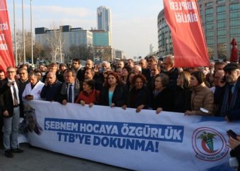 Fincancı için verilen karara tepki: Hakikat arayışından vazgeçmeyeceğiz