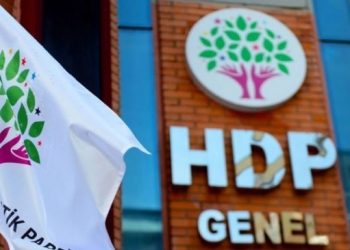 HDP’li Eşbaşkan Karasu tutuklandı